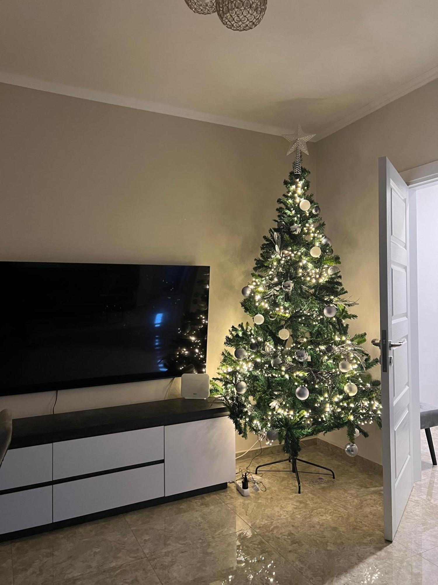 Fia 9 - Panoramic View Apartment Tirana
